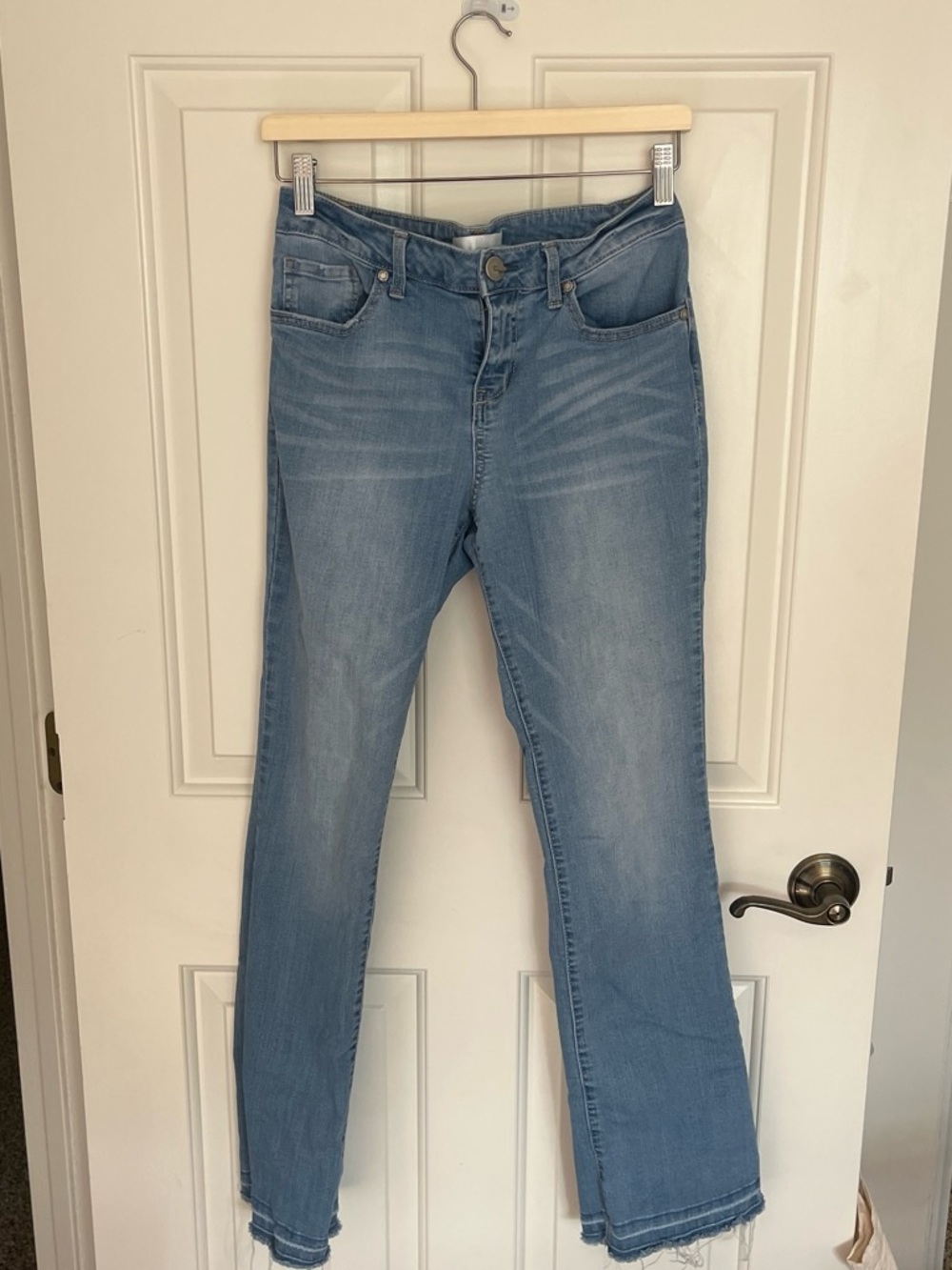 🩵1822 Denim Light Wash Blue Jeans with Distressed Bottoms
